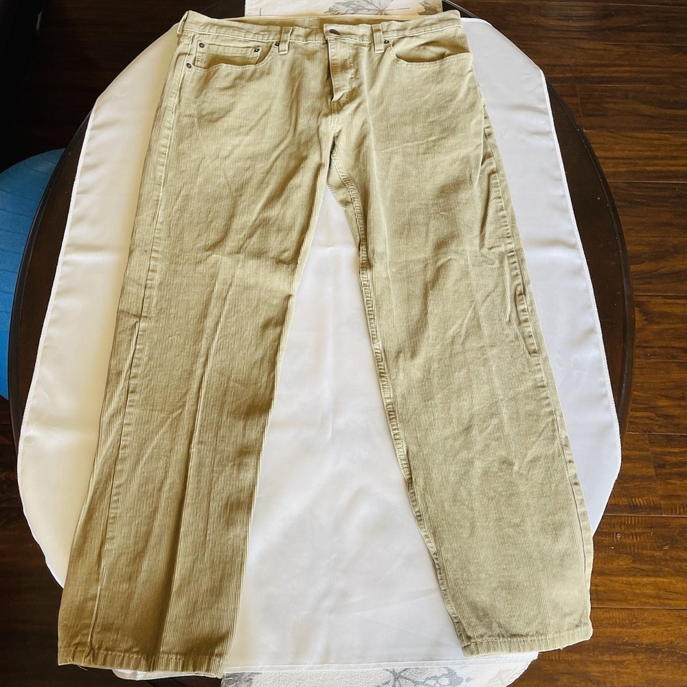 Levis 502 Brown Corduroy Actual Mens Straight Fit Casual Size 36x32 - Picture 3 of 7